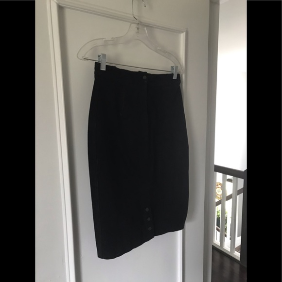 Global Identity GIII Vintage Suede Leather Skirt - Picture 9 of 16